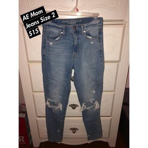 American Eagle Mom Jeans Size 2